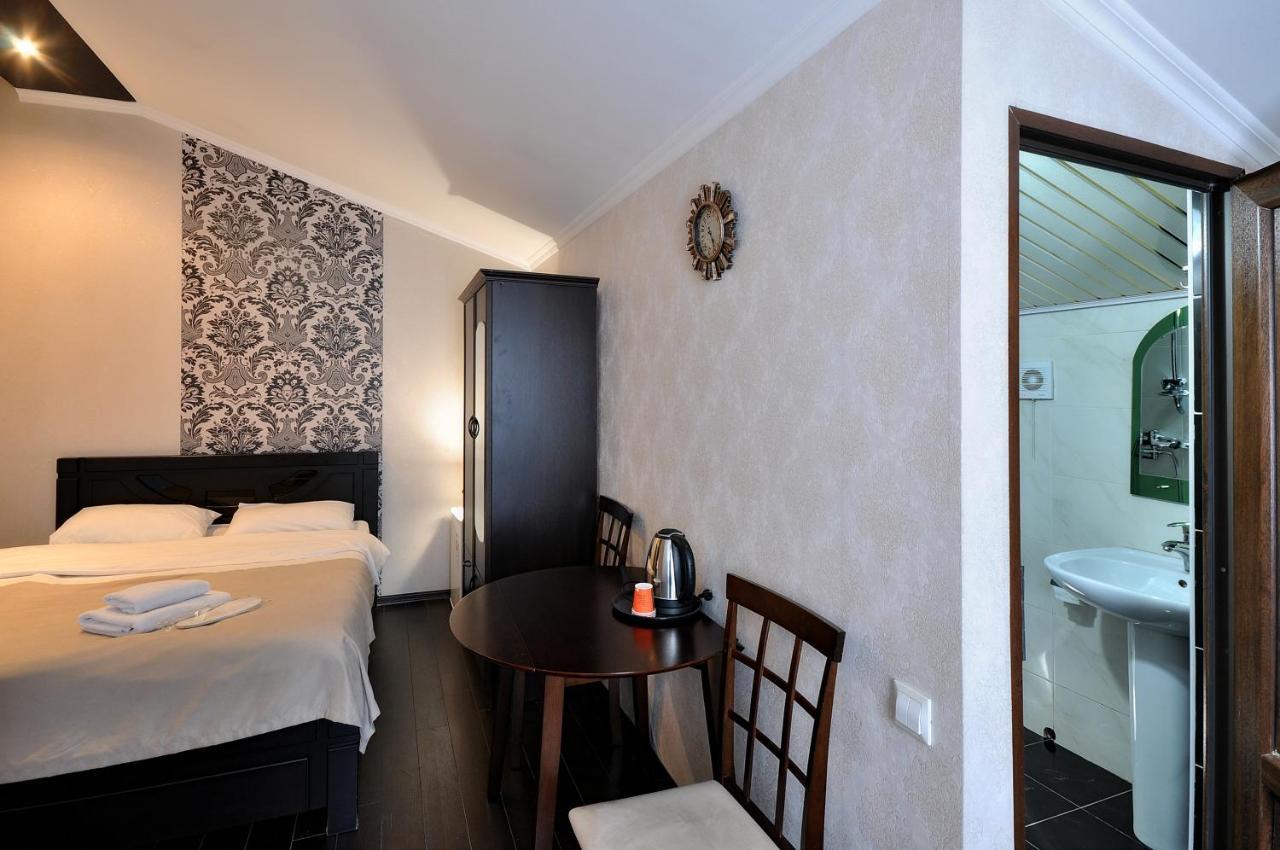 Hotel Majestic Tbilisi Luaran gambar