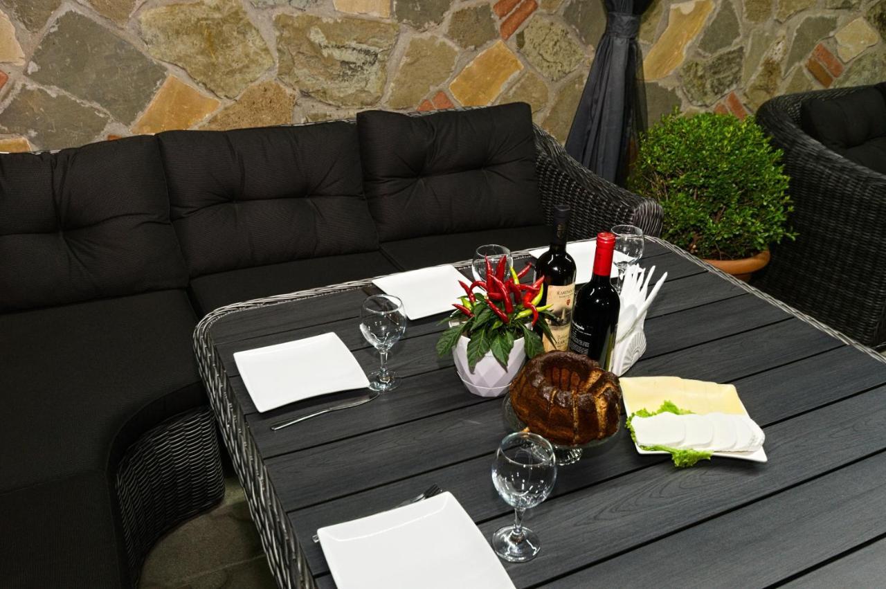 Hotel Majestic Tbilisi Luaran gambar