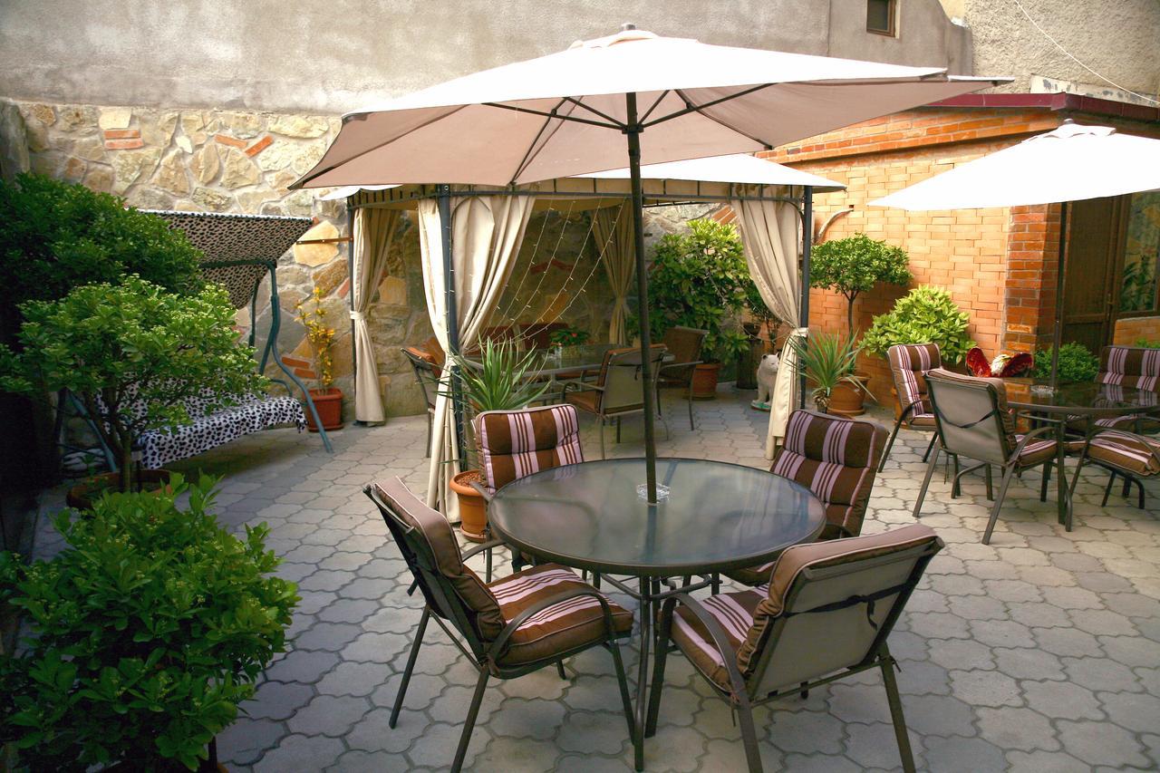 Hotel Majestic Tbilisi Luaran gambar