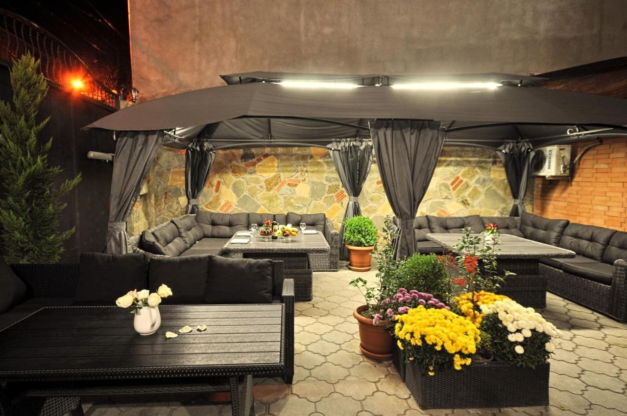 Hotel Majestic Tbilisi Luaran gambar